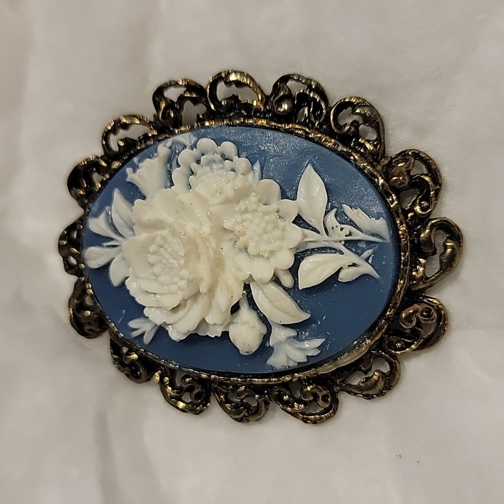 Gerry’s Floral Cameo - Pendant and/or Brooch - Wedgwood Blue and White